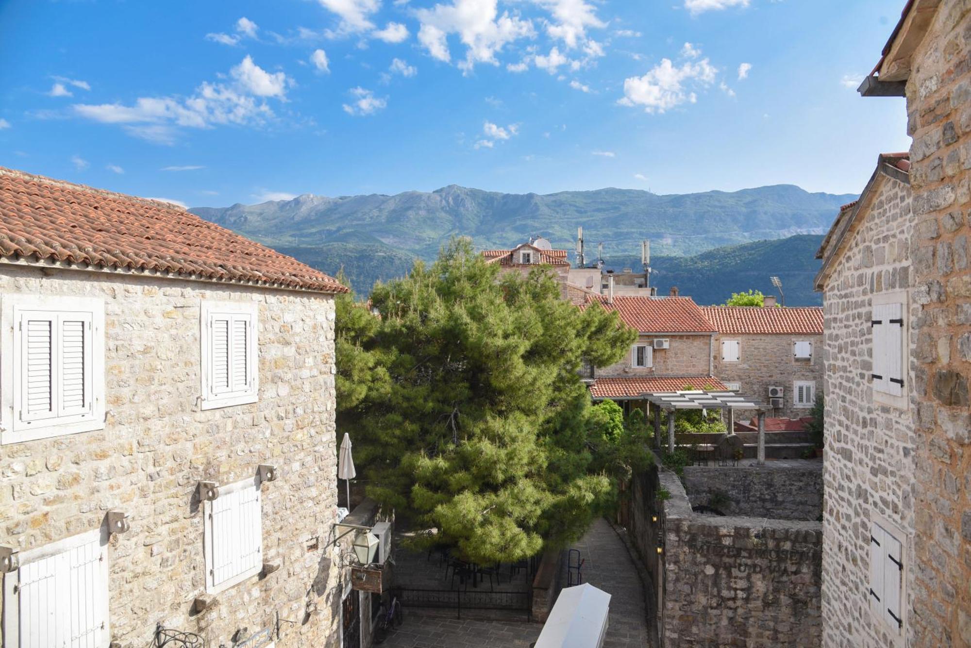 Royal Garden Apartments & Gastronomy Μπούντβα Εξωτερικό φωτογραφία